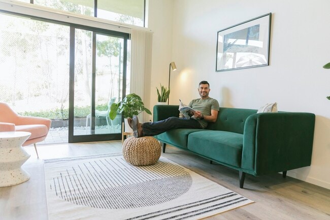 Building Photo - 3732 10th Ave