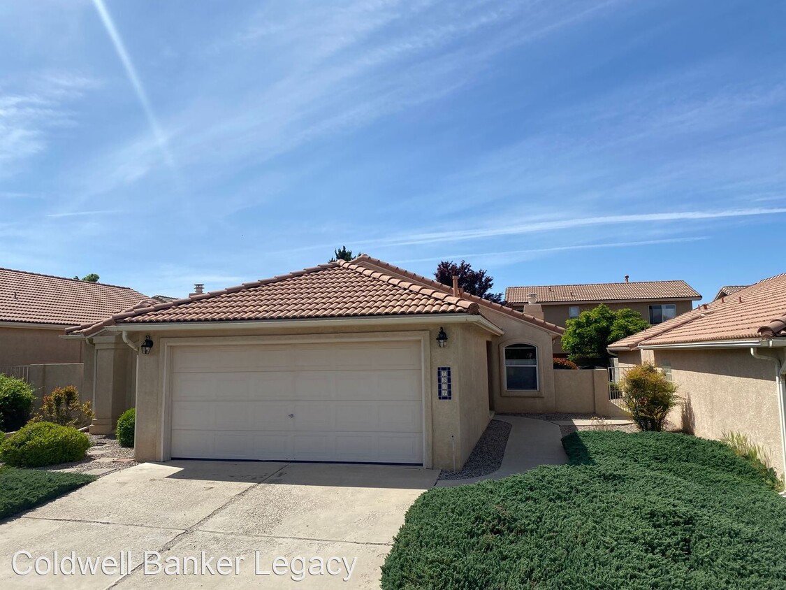 Primary Photo - 3 br, 2 bath House - 7304 Quail Springs PL NE