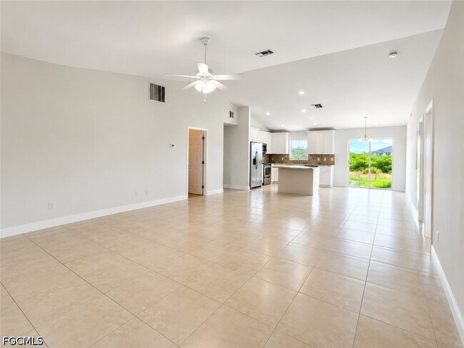 Foto del edificio - 3306 39th St SW