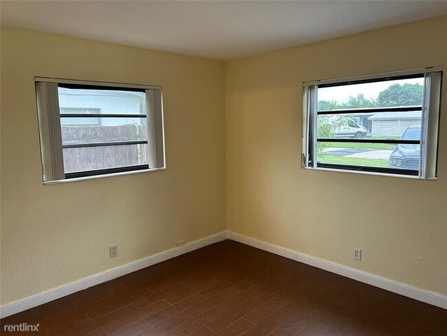 Building Photo - 4 br, 2 bath House - 1741 NW 27th Ave