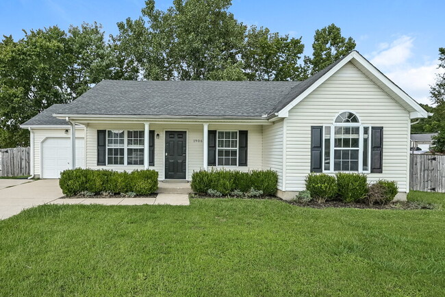 Building Photo - 1906 Sean Cove