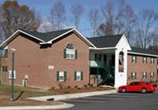 Foto principal - Hampton Village