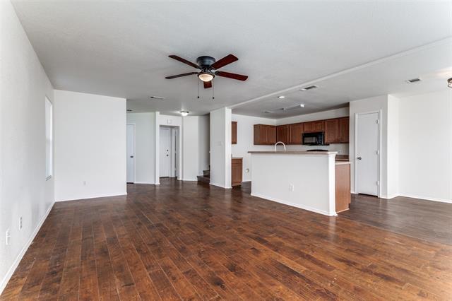 Foto del edificio - 7544 Lazy Spur Blvd
