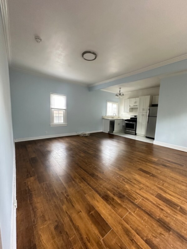 Foto del edificio - 927 1/2 Parkman Ave