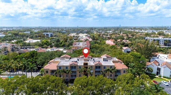 Foto del edificio - 619 E Sheridan St