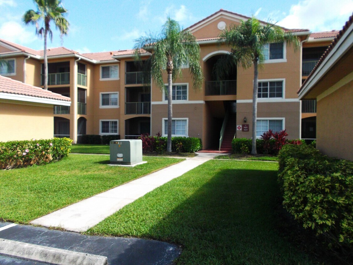 Primary Photo - 3604 NW Adriatic Ln