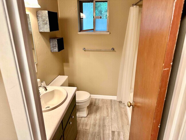 Foto del edificio - 508 Mustang Dr