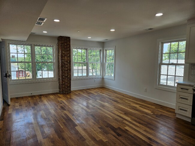 Foto del edificio - 90 Shrewsbury Ave