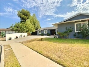 Building Photo - 143 S Pintado Dr