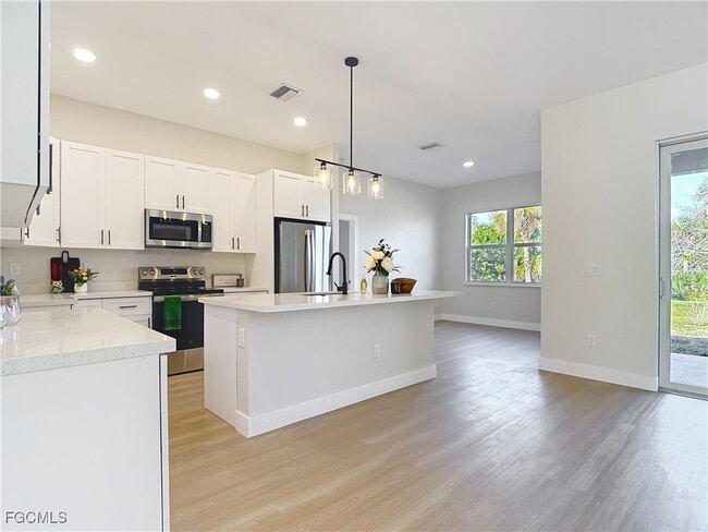 Foto del edificio - 5006 S Peachtree Cir