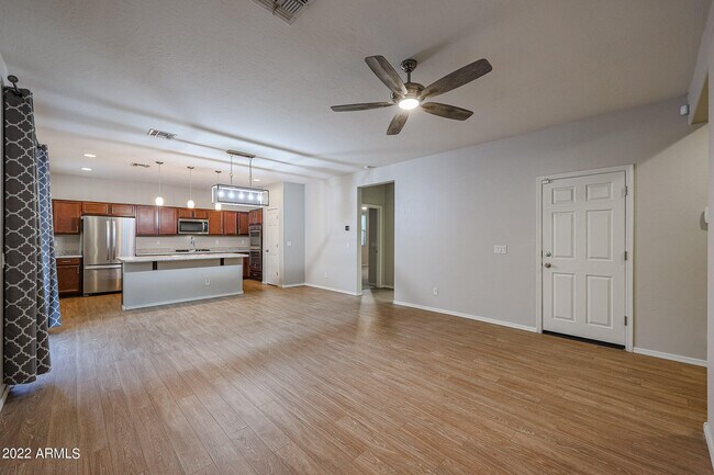 Foto del edificio - 16482 W La Ventilla Way