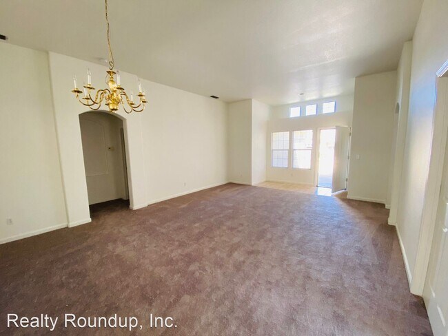 Building Photo - 3 br, 2 bath House - 9052 Pembridge Dr