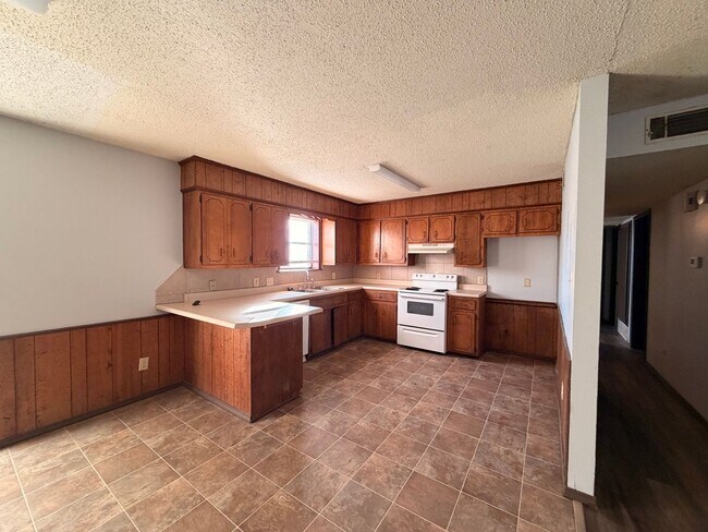 Foto del edificio - Welcome to your new home in the heart of Russellville, AR!