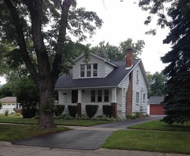 Building Photo - 1123 Midland Blvd