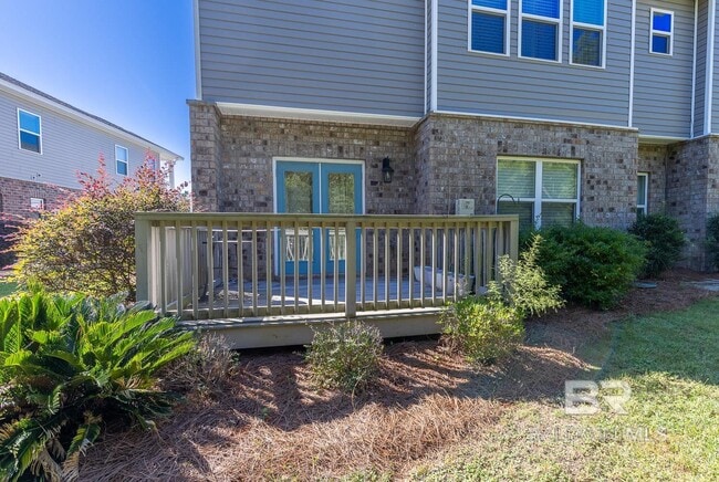 Building Photo - 6867 Spaniel Dr