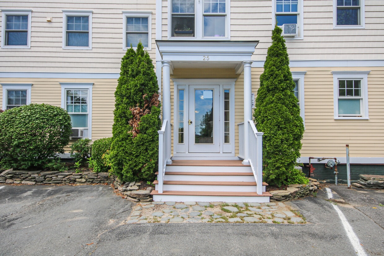 Primary Photo - 25 Granite St