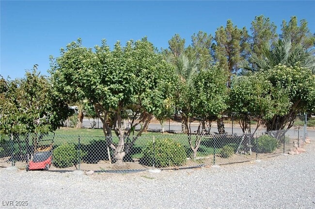 Foto del edificio - 3641 W Windsong Ln
