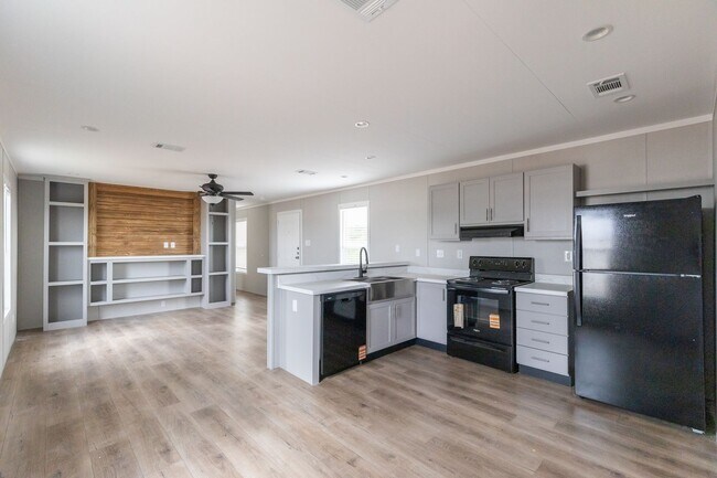 Foto del edificio - 178 Meadow Ln