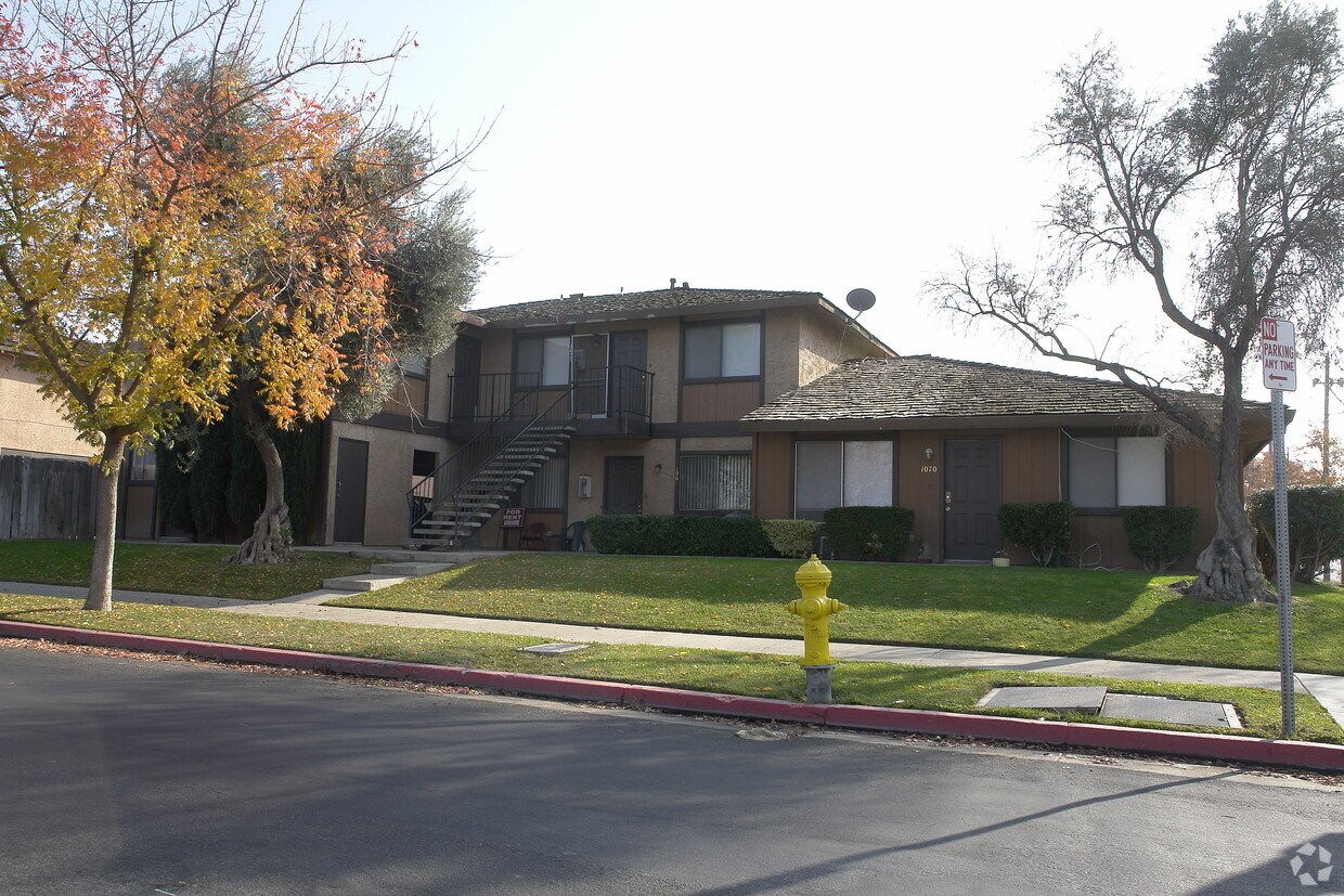 Foto principal - 1040-1070 Buena Vista Dr