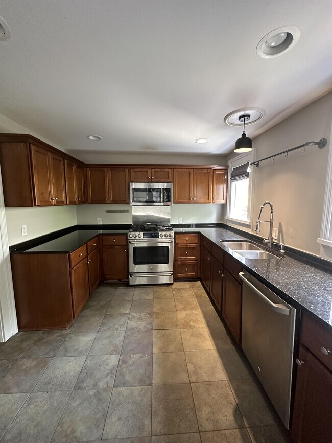 Foto del edificio - 414 Price St