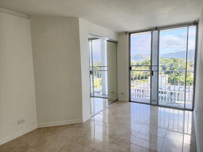 Building Photo - 3BR/2BA APARTMENT UNIT AVAIL NOW | HAIKU H...