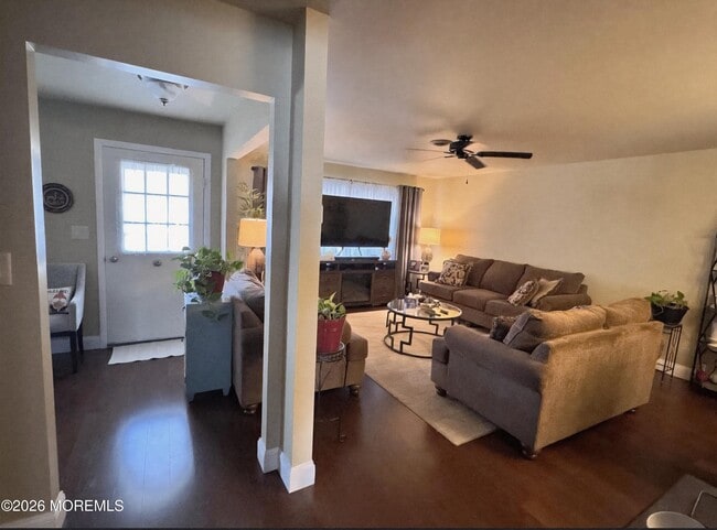 Building Photo - 43 D Sterling St