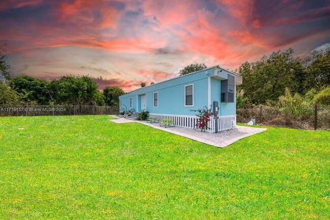 Building Photo - farm stay Sw Extended Stay-1-1