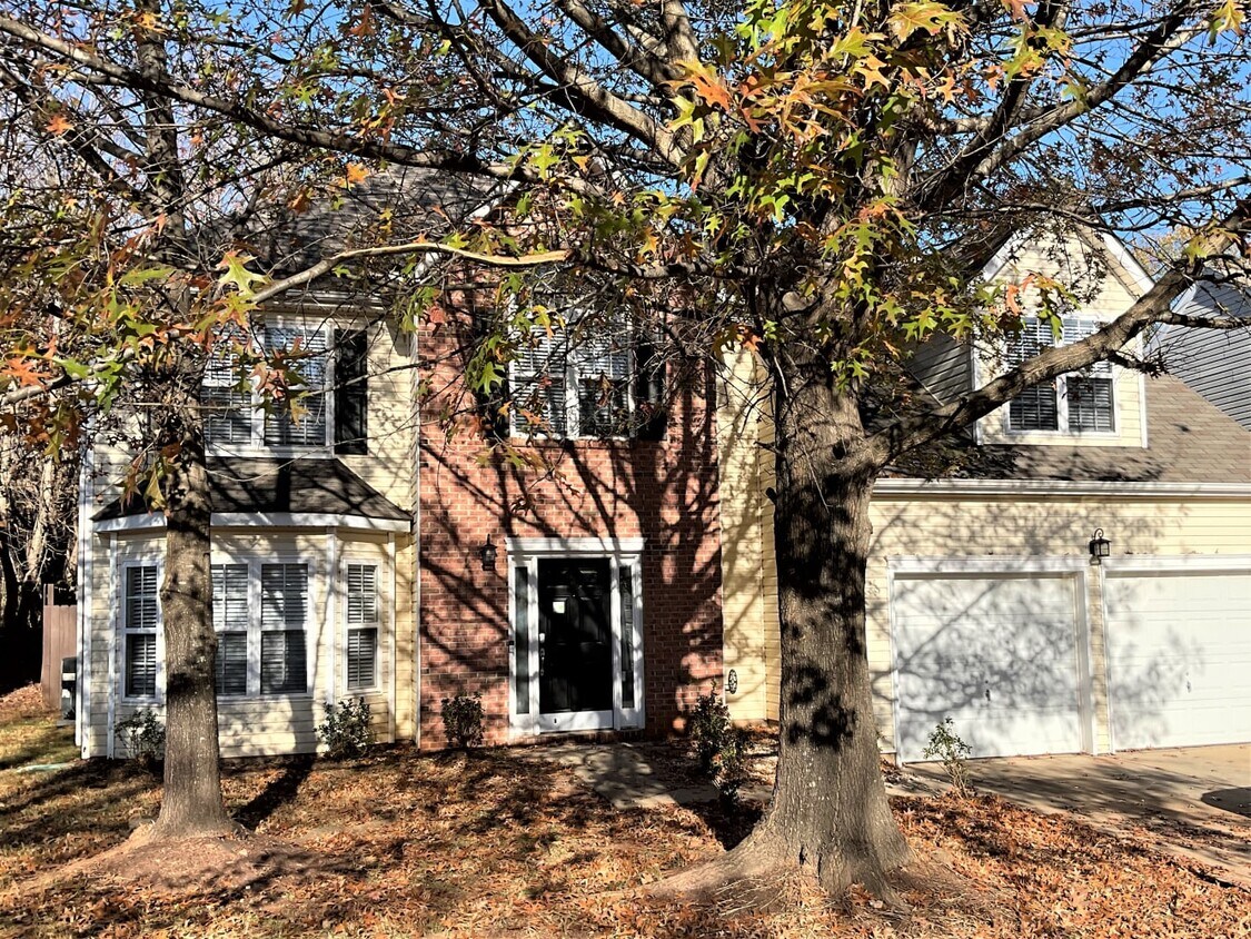 Primary Photo - 4410 Oakburn Dr