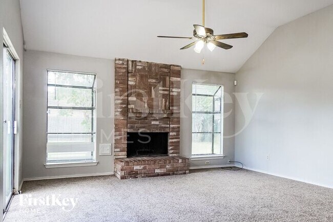 Building Photo - 5902 Quail Village Dr