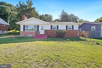 Building Photo - 11309 Cherry Hill Rd