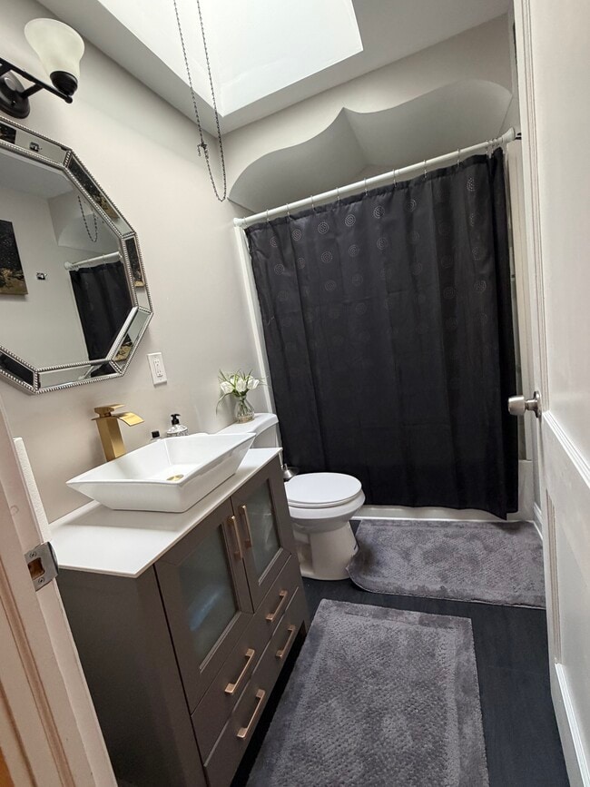 Photo - 214 W 39th Street House