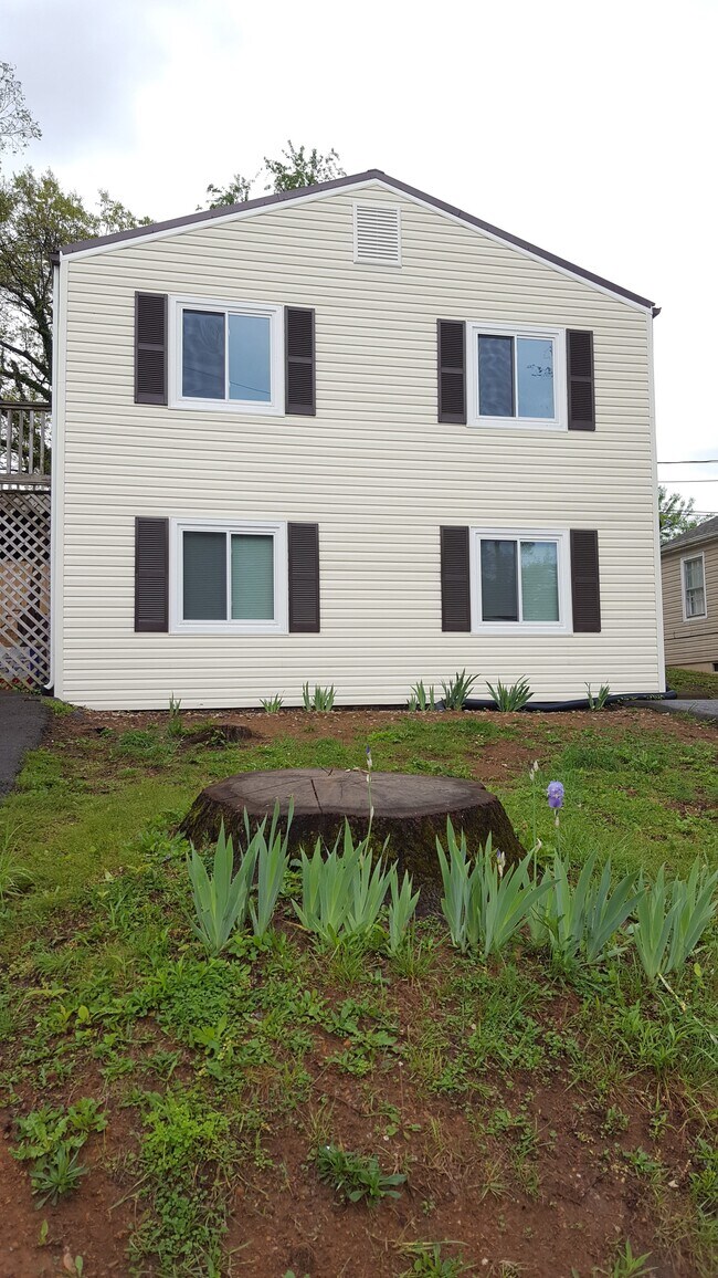 Foto del edificio - 171 Avendale Ave NE