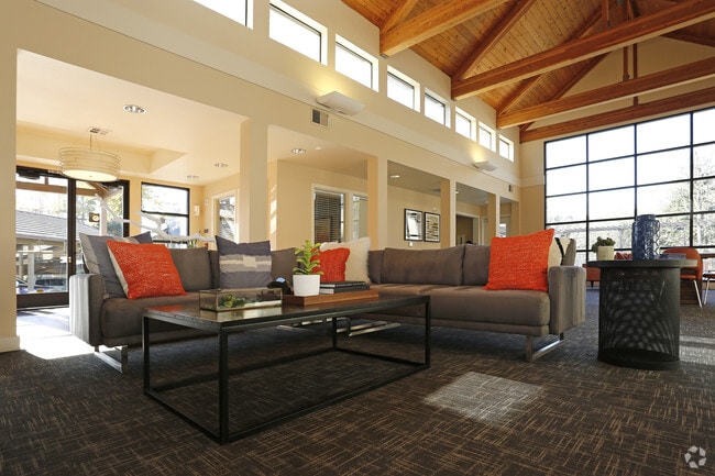 Interior Photo - Parkridge Apartments