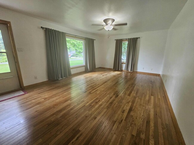 Foto del edificio - 4009 Lor-Ron Ave