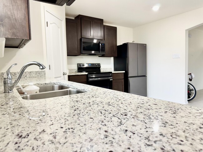 Building Photo - 3701 Jaime Martin Dr