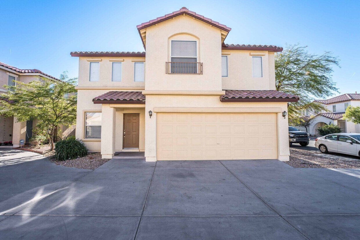 Primary Photo - Charming two-story home!