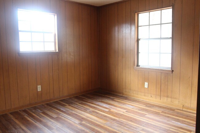 Foto del edificio - 2004 Coves Ct