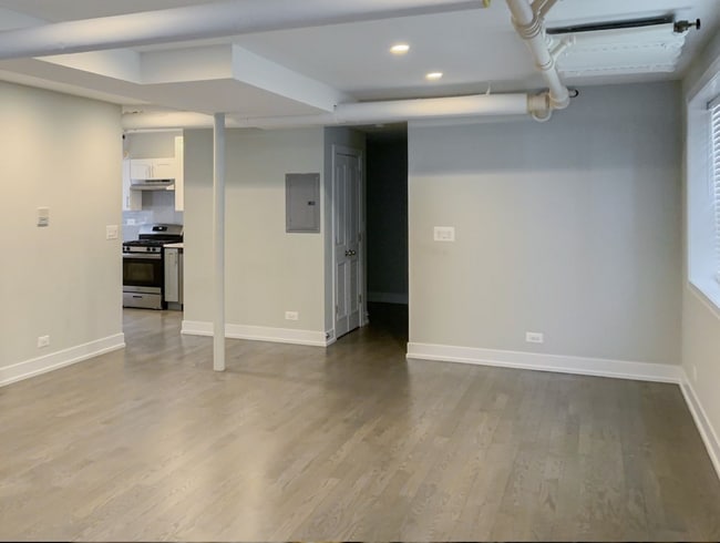 Building Photo - 1813 W Winona St