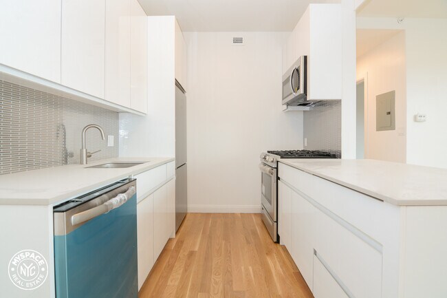 Foto del edificio - 1127 Flatbush Ave