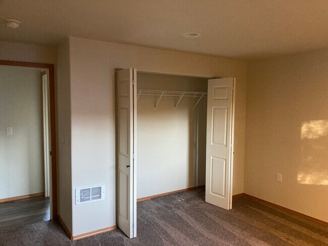 Foto del edificio - 769-712 12th St