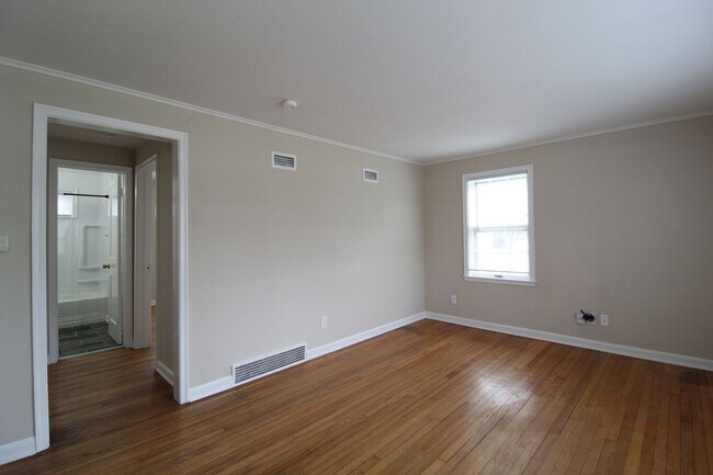 Foto del edificio - 1 Bedroom 1 Bath Duplex in Navy Hill Area in Olathe