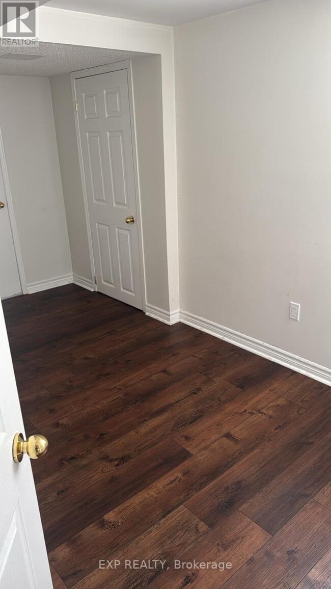 Building Photo - 99 Rollingwood Dr