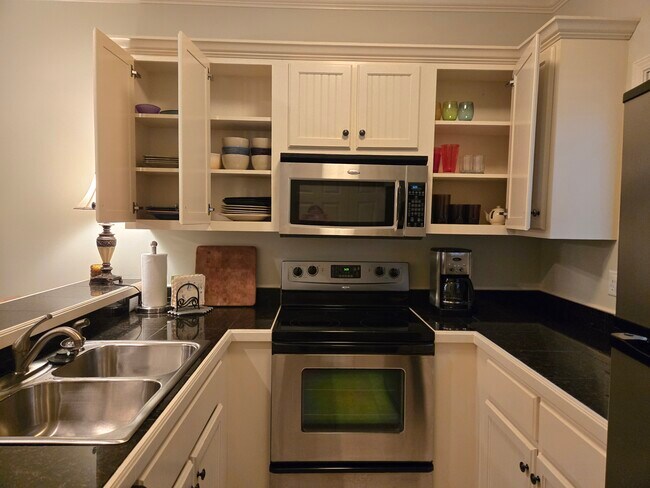 Foto del edificio - 2206 Anderson Rd