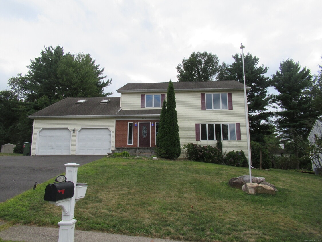 Primary Photo - 208 Dino Rd