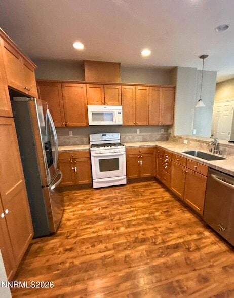 Foto del edificio - 2035 Echo Valley Pkwy