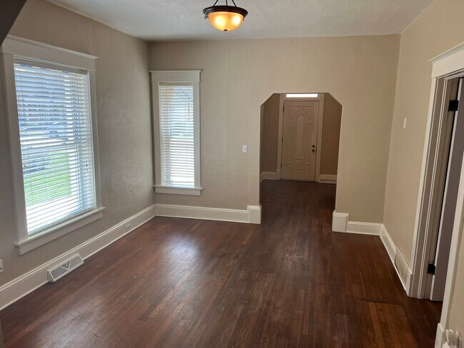 Sala de estar - 617 School St