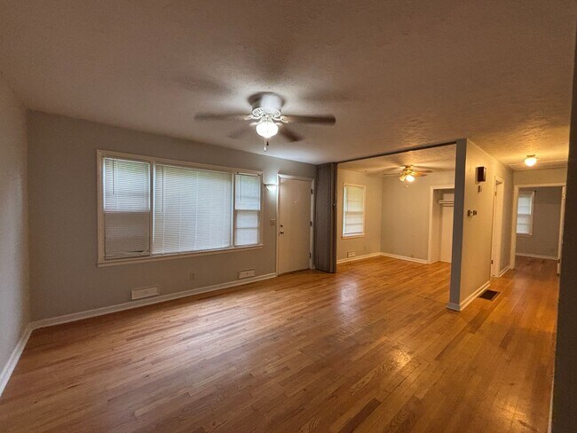 Foto del edificio - 3 BR / 1.5BA | Spacious Single Family Home | 1-Car Garage | Large backyard!