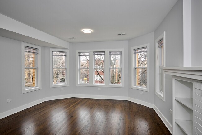 Foto del edificio - 6237 N Fairfield Ave