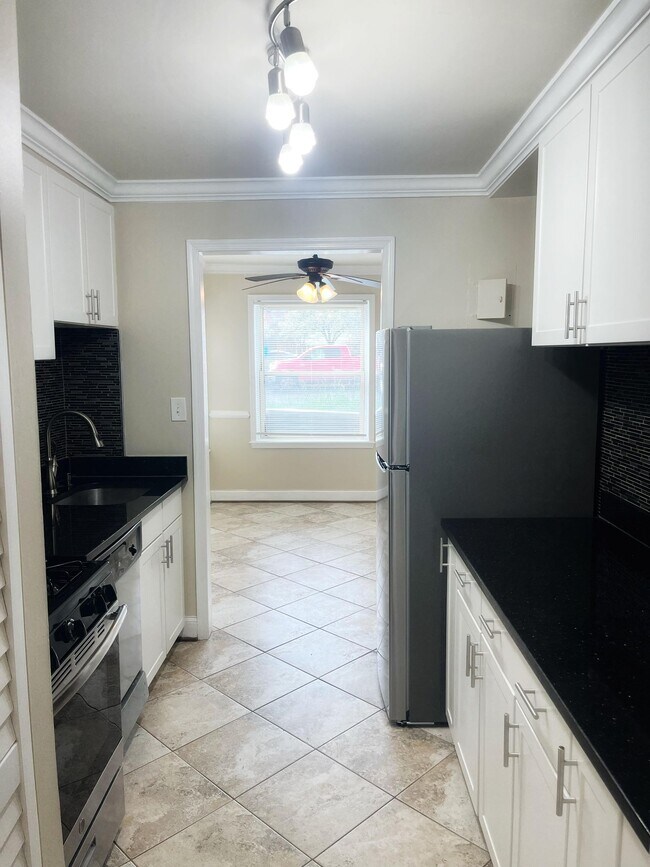 Building Photo - 3863 Saint Barnabas Rd