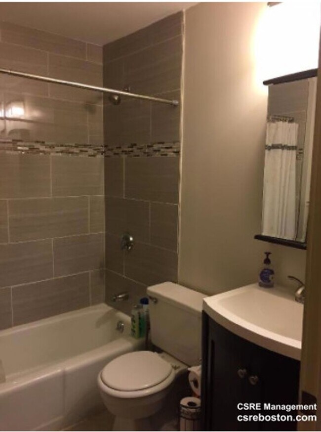 Building Photo - 9/1 No Fee! Symphony Rd 3BR/1BA, laundry in unit!